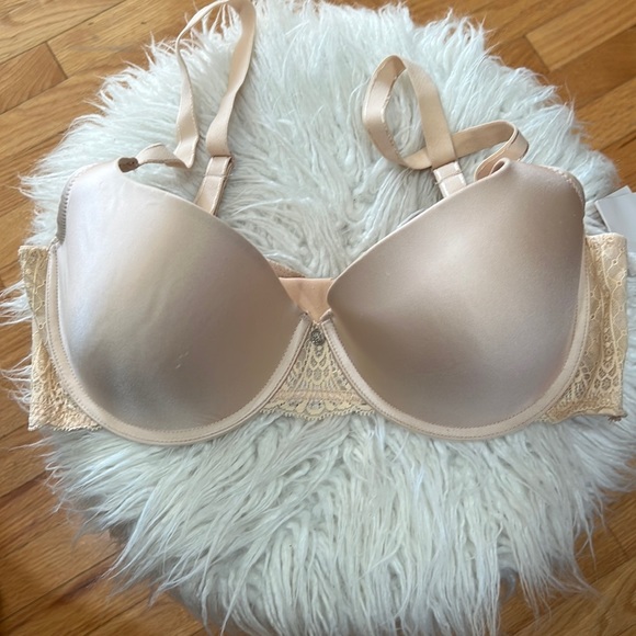 New with tags Beige Demi bra - Picture 1 of 5